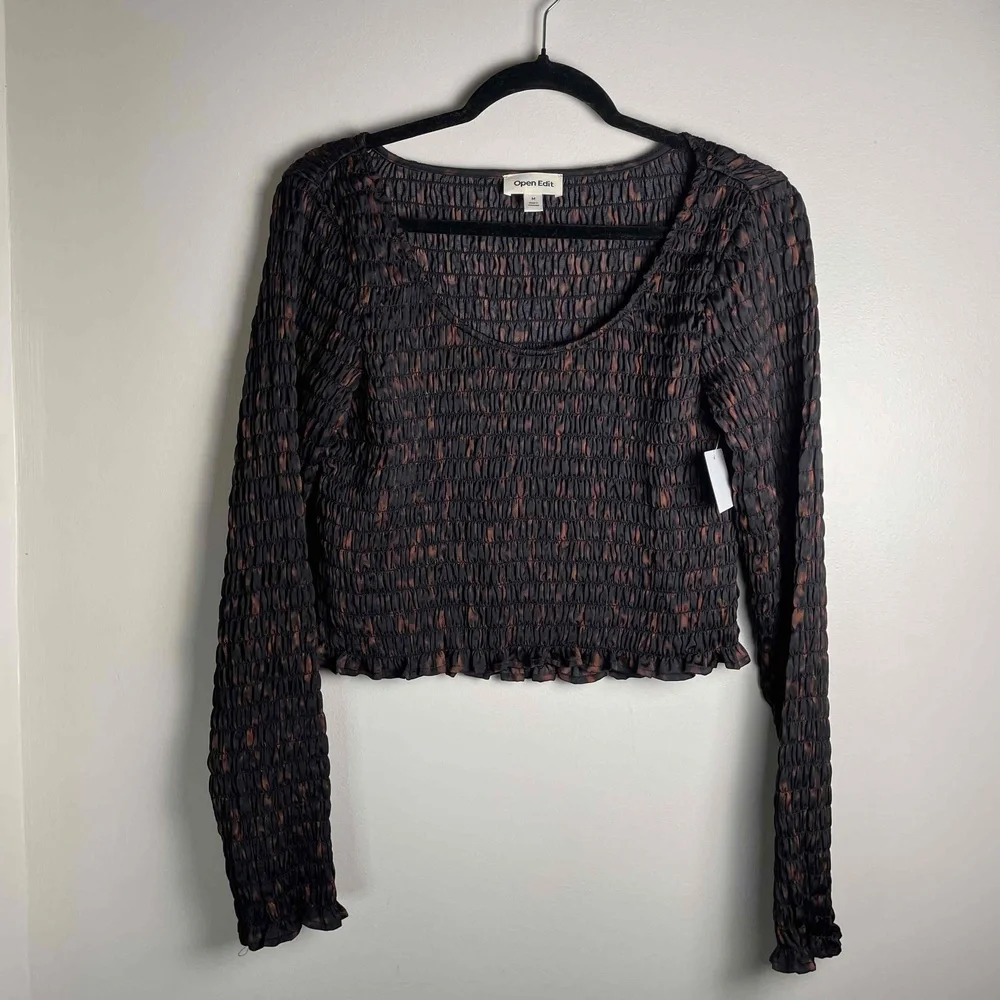 New Open Edit Women's Brown Fall Long Long Sleeve Smocked Crop Top Size Medium